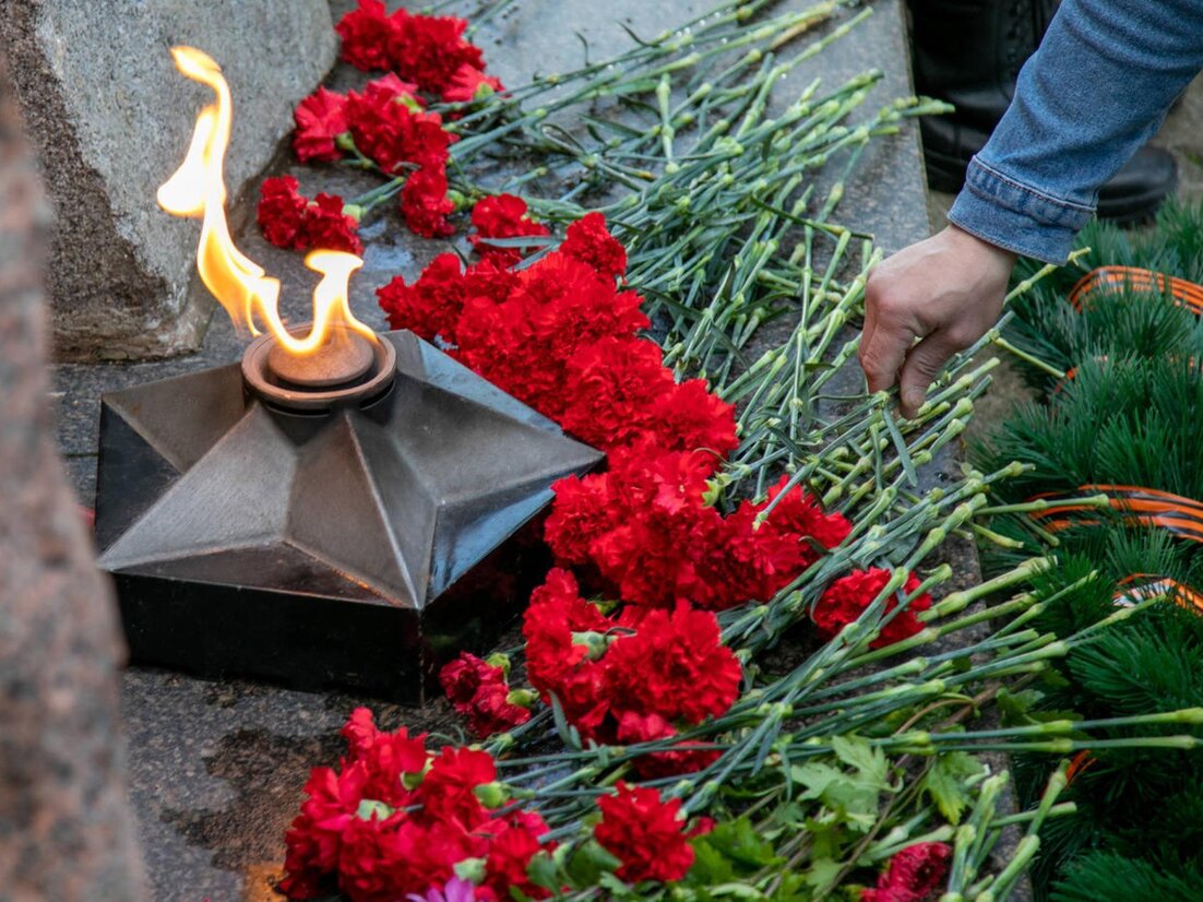 Светлая память жертвам теракта. День памяти жертв терроризма. Митинг памяти в Минске.